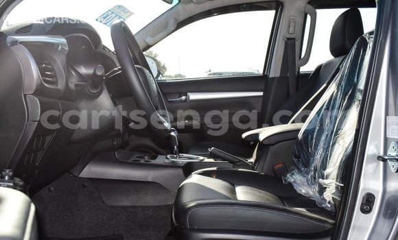 Buy Import Toyota Hilux Other Car in Import - Dubai in Hhohho Buy Import Toyota Hilux Other Car in Import - Dubai in Hhohho