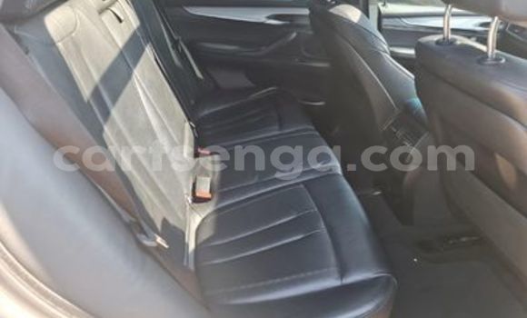 Nunua Ilio tumika BMW M5 White Gari ndani ya Ezulwini nchini Hhohho Nunua Ilio tumika BMW M5 White Gari ndani ya Ezulwini nchini Hhohho