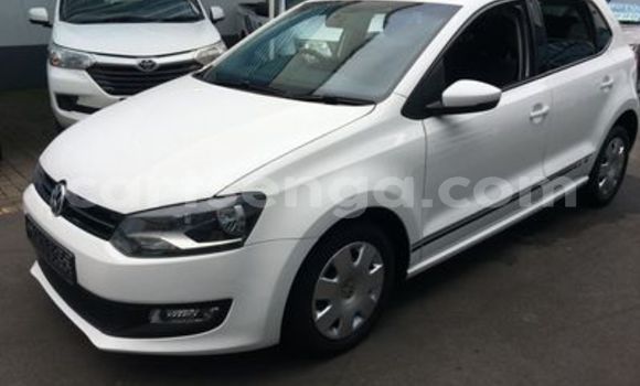 Buy Used Volkswagen Polo White Car in Ezulwini in Hhohho Buy Used Volkswagen Polo White Car in Ezulwini in Hhohho