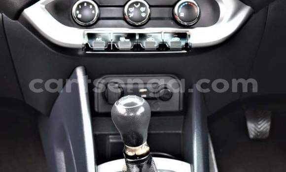 Nunua Ilio tumika Kia Rio Silver Gari ndani ya Big Bend nchini Wilaya ya Lubombo Nunua Ilio tumika Kia Rio Silver Gari ndani ya Big Bend nchini Wilaya ya Lubombo