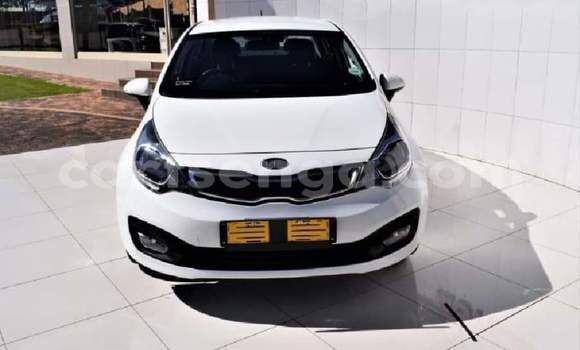 Nunua Ilio tumika Kia Rio White Gari ndani ya Big Bend nchini Wilaya ya Lubombo Nunua Ilio tumika Kia Rio White Gari ndani ya Big Bend nchini Wilaya ya Lubombo