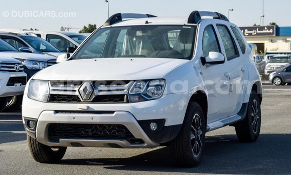 Nunua Imported Renault Duster White Gari ndani ya Import - Dubai nchini Hhohho Nunua Imported Renault Duster White Gari ndani ya Import - Dubai nchini Hhohho