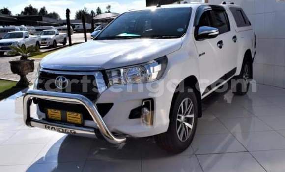 Acheter Occasion Voiture Toyota Hilux Blanc à Big Bend, Lubombo District