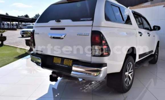Buy Used Toyota Hilux White Car in Big Bend in Lubombo District Buy Used Toyota Hilux White Car in Big Bend in Lubombo District