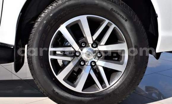 Buy Used Toyota Hilux White Car in Big Bend in Lubombo District Buy Used Toyota Hilux White Car in Big Bend in Lubombo District