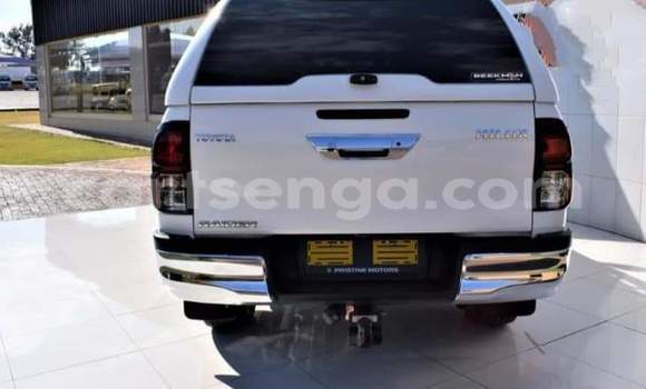 Buy Used Toyota Hilux White Car in Big Bend in Lubombo District Buy Used Toyota Hilux White Car in Big Bend in Lubombo District