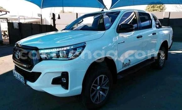 Buy Used Toyota Hilux White Car in Mbabane in Manzini Buy Used Toyota Hilux White Car in Mbabane in Manzini