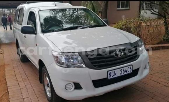 Acheter Occasion Voiture Toyota Hilux Blanc à Big Bend, Lubombo District