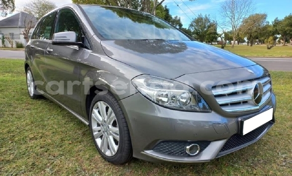 Nunua Ilio tumika Mercedes‒Benz B-klasse Silver Gari ndani ya Manzini nchini Manzini Nunua Ilio tumika Mercedes‒Benz B-klasse Silver Gari ndani ya Manzini nchini Manzini