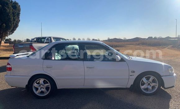 Nunua Ilio tumika Toyota Corolla White Gari ndani ya Hlatikulu nchini Wilaya ya Shiselweni Nunua Ilio tumika Toyota Corolla White Gari ndani ya Hlatikulu nchini Wilaya ya Shiselweni