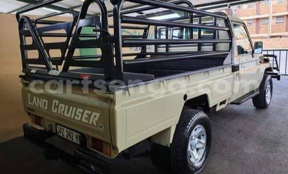 Buy Used Toyota Land Cruiser Other Car in Mbabane in Manzini Buy Used Toyota Land Cruiser Other Car in Mbabane in Manzini
