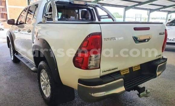 Buy Used Toyota Hilux White Car in Mbabane in Manzini Buy Used Toyota Hilux White Car in Mbabane in Manzini
