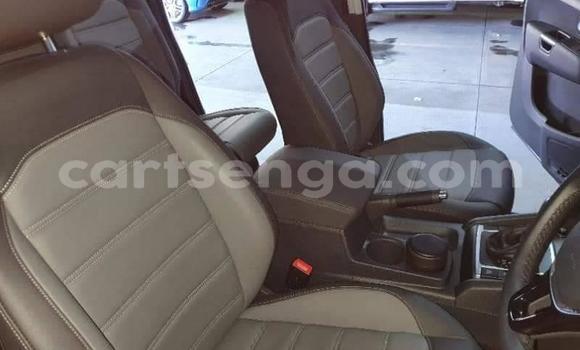 Buy Used Volkswagen Amarok White Car in Mbabane in Manzini Buy Used Volkswagen Amarok White Car in Mbabane in Manzini