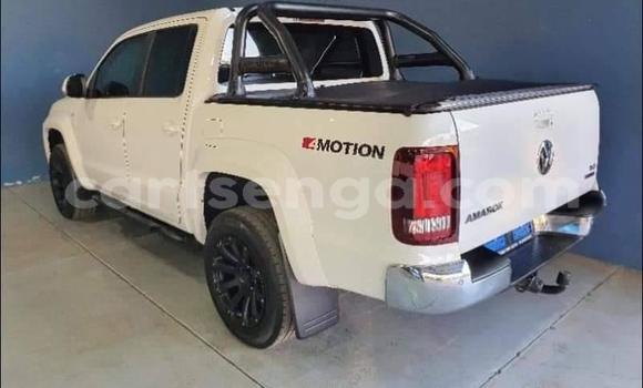Buy Used Volkswagen Amarok White Car in Mbabane in Manzini Buy Used Volkswagen Amarok White Car in Mbabane in Manzini