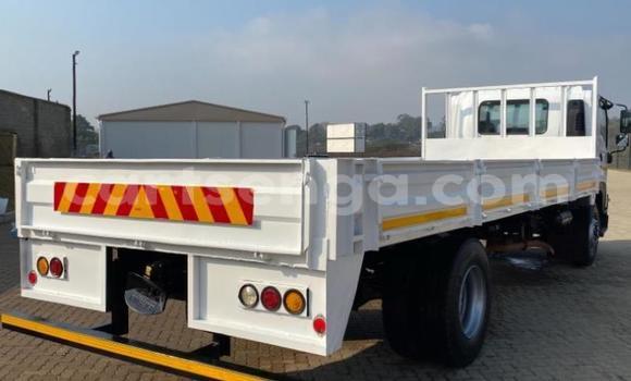 Nunua Ilio tumika Isuzu FTR 850 White Lori ndani ya Ezulwini nchini Hhohho Nunua Ilio tumika Isuzu FTR 850 White Lori ndani ya Ezulwini nchini Hhohho