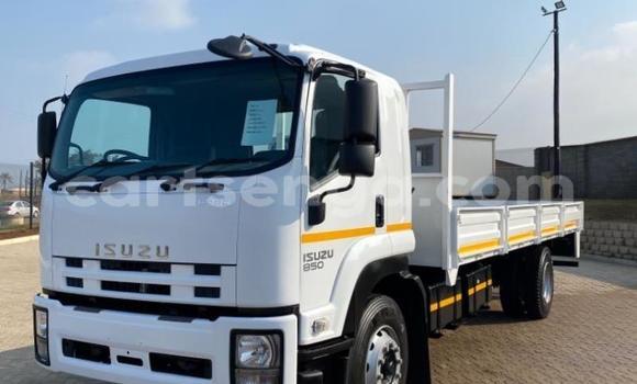Nunua Ilio tumika Isuzu FTR 850 White Lori ndani ya Ezulwini nchini Hhohho Nunua Ilio tumika Isuzu FTR 850 White Lori ndani ya Ezulwini nchini Hhohho