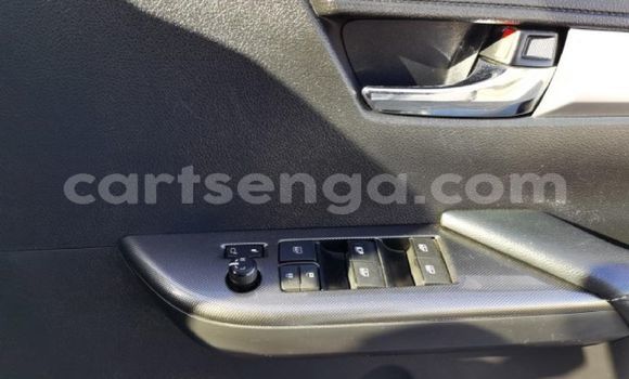 Nunua Ilio tumika Toyota Hilux White Gari ndani ya Mbabane nchini Manzini Nunua Ilio tumika Toyota Hilux White Gari ndani ya Mbabane nchini Manzini