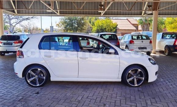 Buy Used Volkswagen Golf White Car in Mbabane in Manzini Buy Used Volkswagen Golf White Car in Mbabane in Manzini
