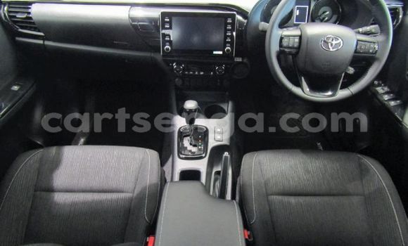 Nunua Ilio tumika Toyota Hilux White Gari ndani ya Mbabane nchini Manzini Nunua Ilio tumika Toyota Hilux White Gari ndani ya Mbabane nchini Manzini