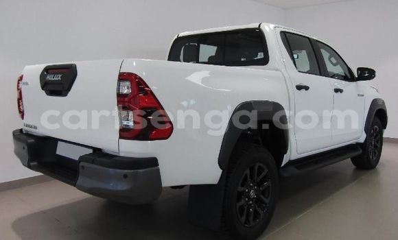 Nunua Ilio tumika Toyota Hilux White Gari ndani ya Mbabane nchini Manzini Nunua Ilio tumika Toyota Hilux White Gari ndani ya Mbabane nchini Manzini