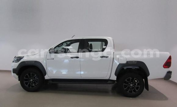 Nunua Ilio tumika Toyota Hilux White Gari ndani ya Mbabane nchini Manzini Nunua Ilio tumika Toyota Hilux White Gari ndani ya Mbabane nchini Manzini