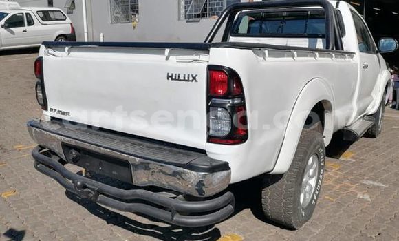 Buy Used Toyota Hilux White Car in Mbabane in Manzini Buy Used Toyota Hilux White Car in Mbabane in Manzini