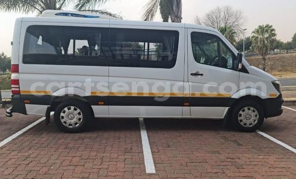 Buy Used Mercedes-Benz 740Li White Car in Mbabane in Manzini Buy Used Mercedes-Benz 740Li White Car in Mbabane in Manzini