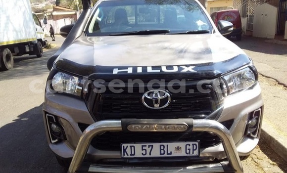 Nunua Ilio tumika Toyota Hilux Brown Gari ndani ya Big Bend nchini Wilaya ya Lubombo Nunua Ilio tumika Toyota Hilux Brown Gari ndani ya Big Bend nchini Wilaya ya Lubombo