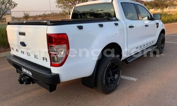 Nunua Ilio tumika Ford Ranger White Gari ndani ya Big Bend nchini Wilaya ya Lubombo Nunua Ilio tumika Ford Ranger White Gari ndani ya Big Bend nchini Wilaya ya Lubombo