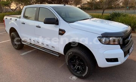 Nunua Ilio tumika Ford Ranger White Gari ndani ya Big Bend nchini Wilaya ya Lubombo Nunua Ilio tumika Ford Ranger White Gari ndani ya Big Bend nchini Wilaya ya Lubombo