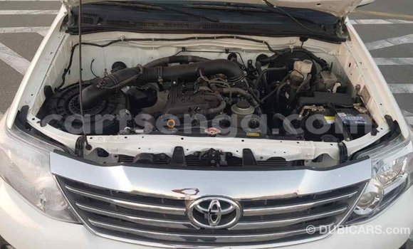 Buy Import Toyota Fortuner White Car in Import - Dubai in Hhohho Buy Import Toyota Fortuner White Car in Import - Dubai in Hhohho