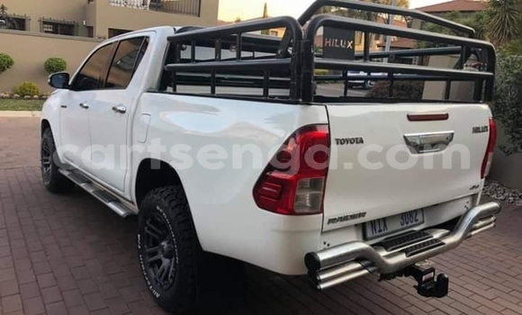 Nunua Ilio tumika Toyota Hilux White Gari ndani ya Big Bend nchini Wilaya ya Lubombo Nunua Ilio tumika Toyota Hilux White Gari ndani ya Big Bend nchini Wilaya ya Lubombo