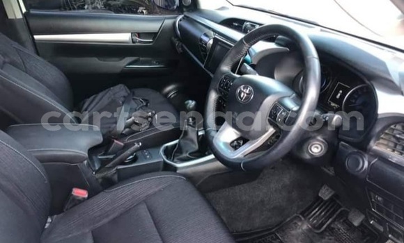 Nunua Ilio tumika Toyota Hilux White Gari ndani ya Big Bend nchini Wilaya ya Lubombo Nunua Ilio tumika Toyota Hilux White Gari ndani ya Big Bend nchini Wilaya ya Lubombo