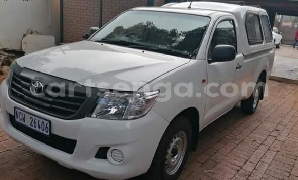 Nunua Ilio tumika Toyota Hilux White Gari ndani ya Big Bend nchini Lubombo Nunua Ilio tumika Toyota Hilux White Gari ndani ya Big Bend nchini Lubombo
