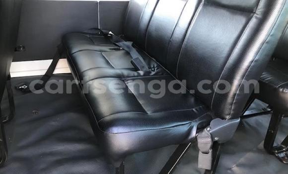 Nunua Ilio tumika Toyota Hiace White Gari ndani ya Big Bend nchini Wilaya ya Lubombo Nunua Ilio tumika Toyota Hiace White Gari ndani ya Big Bend nchini Wilaya ya Lubombo