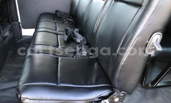 Nunua Ilio tumika Toyota Hiace White Gari ndani ya Big Bend nchini Wilaya ya Lubombo Nunua Ilio tumika Toyota Hiace White Gari ndani ya Big Bend nchini Wilaya ya Lubombo