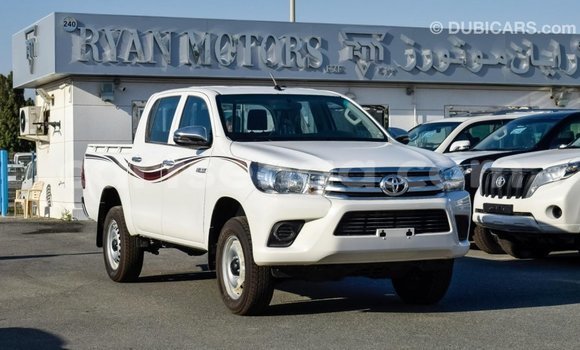 Nunua Imported Toyota Hilux White Gari ndani ya Import - Dubai nchini Hhohho Nunua Imported Toyota Hilux White Gari ndani ya Import - Dubai nchini Hhohho