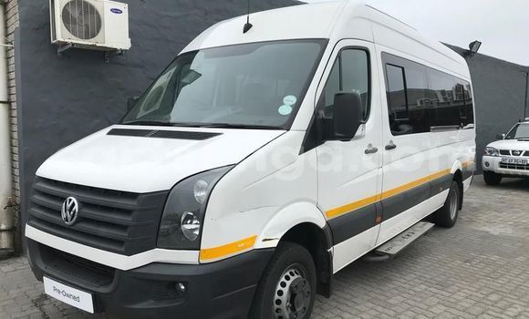 Nunua Ilio tumika Volkswagen Transporter White Gari ndani ya Mbabane nchini Manzini