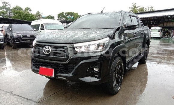 Buy Used Toyota Hiluxe Revo Black Car in Mbabane in Manzini Buy Used Toyota Hiluxe Revo Black Car in Mbabane in Manzini