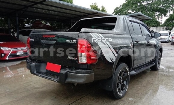 Buy Used Toyota Hiluxe Revo Black Car in Mbabane in Manzini Buy Used Toyota Hiluxe Revo Black Car in Mbabane in Manzini