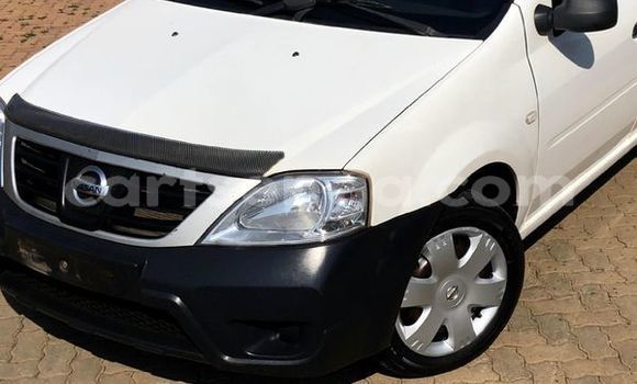 Buy Used Nissan Pickup White Car in Mbabane in Manzini Buy Used Nissan Pickup White Car in Mbabane in Manzini