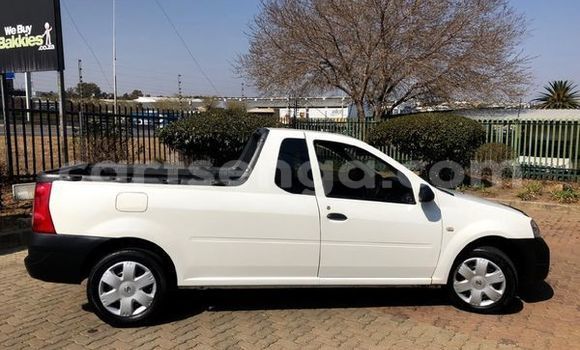 Buy Used Nissan Pickup White Car in Mbabane in Manzini Buy Used Nissan Pickup White Car in Mbabane in Manzini