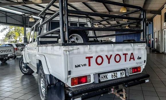 Buy Used Toyota Land Cruiser Brown Car in Mbabane in Manzini Buy Used Toyota Land Cruiser Brown Car in Mbabane in Manzini