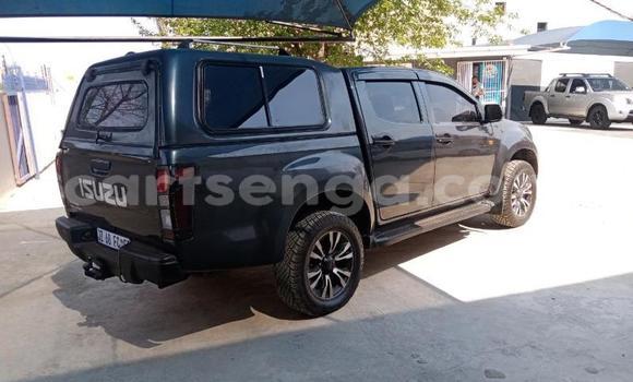 Acheter Occasion Voiture Isuzu KB Gris à Vuvulane, Lubombo District Acheter Occasion Voiture Isuzu KB Gris à Vuvulane, Lubombo District