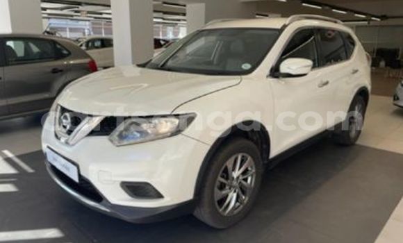 Nunua Ilio tumika Nissan Exa White Gari ndani ya Ezulwini nchini Hhohho Nunua Ilio tumika Nissan Exa White Gari ndani ya Ezulwini nchini Hhohho