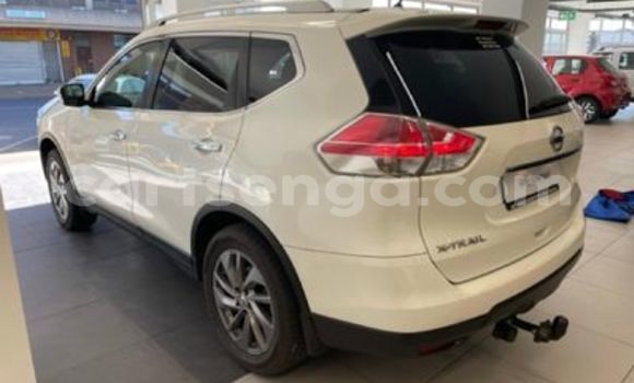 Nunua Ilio tumika Nissan Exa White Gari ndani ya Ezulwini nchini Hhohho Nunua Ilio tumika Nissan Exa White Gari ndani ya Ezulwini nchini Hhohho