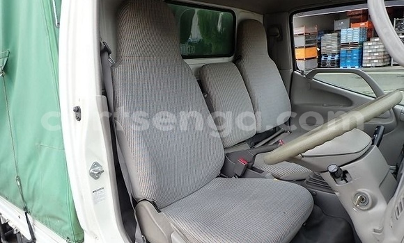 Acheter Occasion Voiture Toyota Dyna Blanc à Ezulwini, Hhohho Acheter Occasion Voiture Toyota Dyna Blanc à Ezulwini, Hhohho