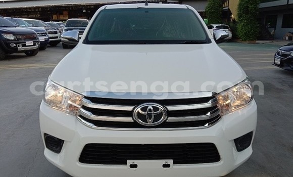 Buy Used Toyota Hilux White Car in Mbabane in Manzini Buy Used Toyota Hilux White Car in Mbabane in Manzini