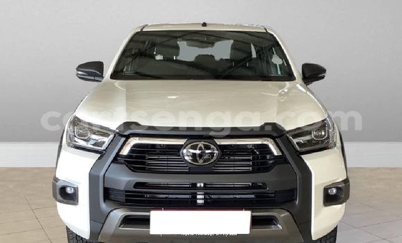 Buy Used Toyota Hilux White Car in Manzini in Manzini Buy Used Toyota Hilux White Car in Manzini in Manzini