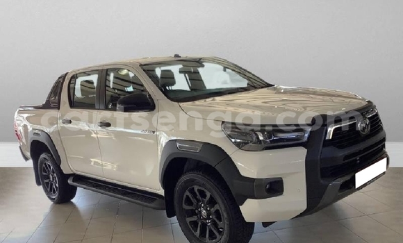 Nunua Ilio tumika Toyota Hilux White Gari ndani ya Manzini nchini Manzini Nunua Ilio tumika Toyota Hilux White Gari ndani ya Manzini nchini Manzini